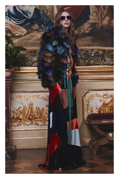 Look 11
